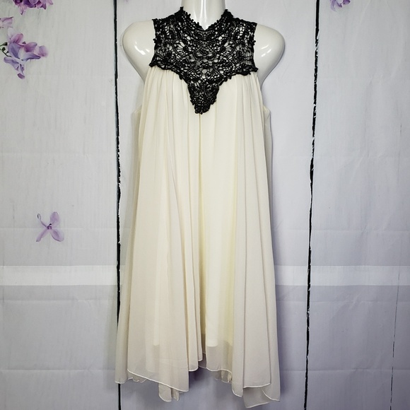 Poof! Dresses & Skirts - Poof Embroidered Halter Chiffon Trapeze Dress M